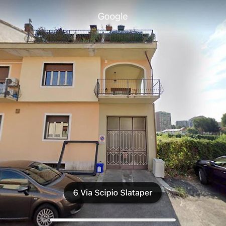 Una Pratica Mansardina Turin Exterior photo